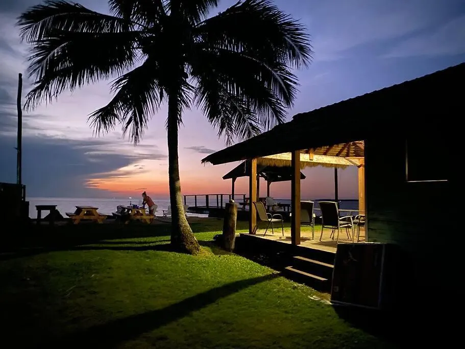 Belles On Ballow - Main Lodge - Absolute Waterfront Amity Point Holiday home