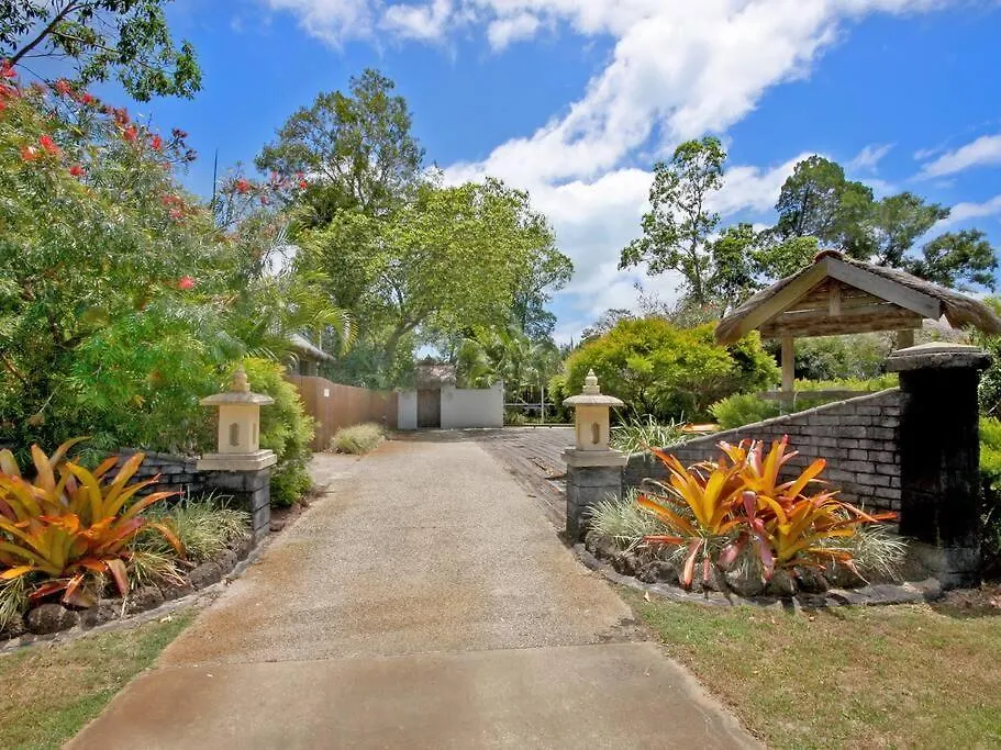 Belles On Ballow - Main Lodge - Absolute Waterfront Amity Point 0*,  Australia