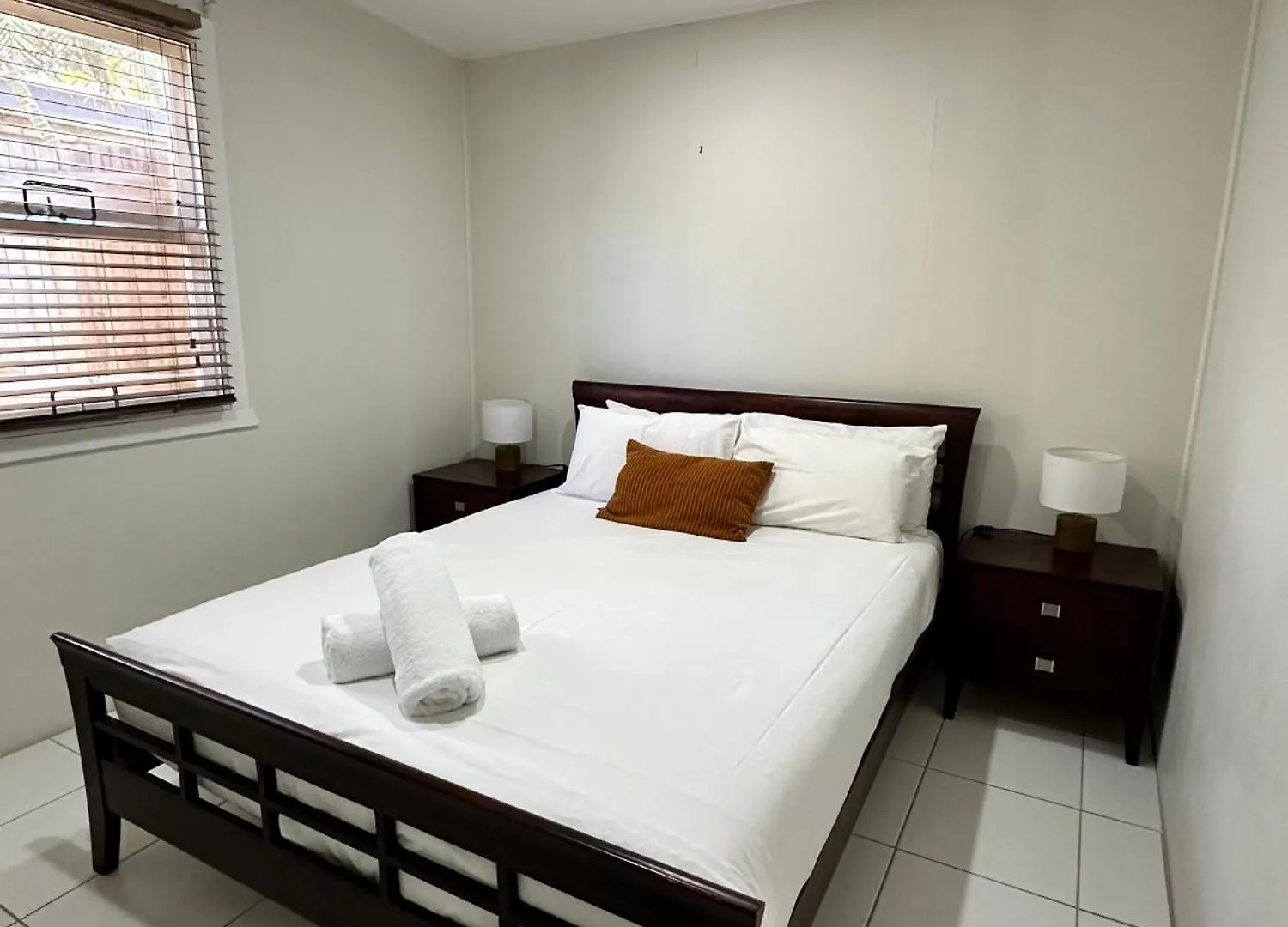 Belles On Ballow - Main Lodge - Absolute Waterfront Amity Point Holiday home