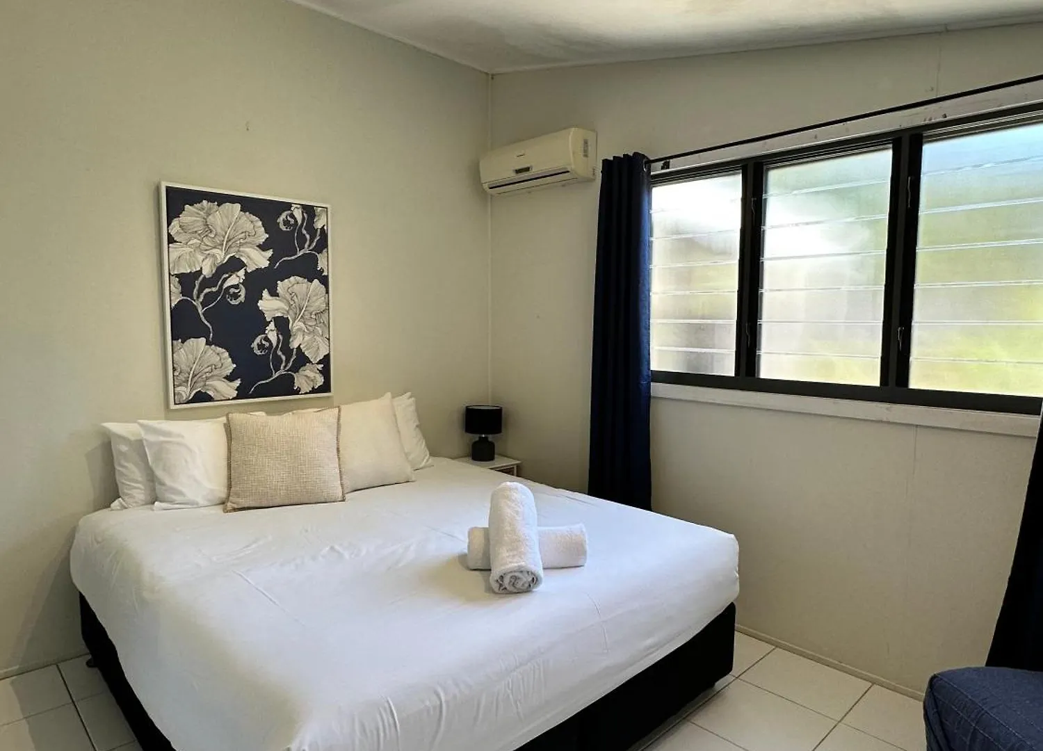 Belles On Ballow - Main Lodge - Absolute Waterfront Amity Point Australia